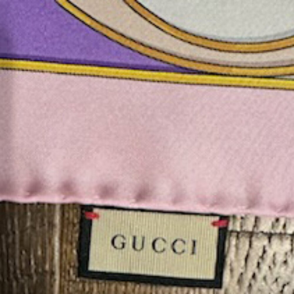 Gucci scarf - authentic - Picture 3 of 6